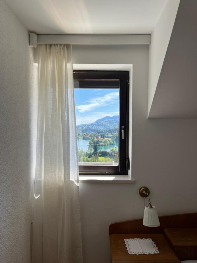 Lakeview Guesthouse & Chalet بليد المظهر الخارجي الصورة