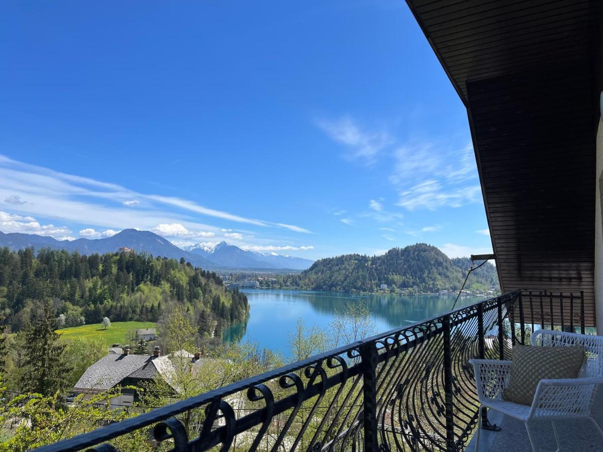 Lakeview Guesthouse & Chalet بليد المظهر الخارجي الصورة