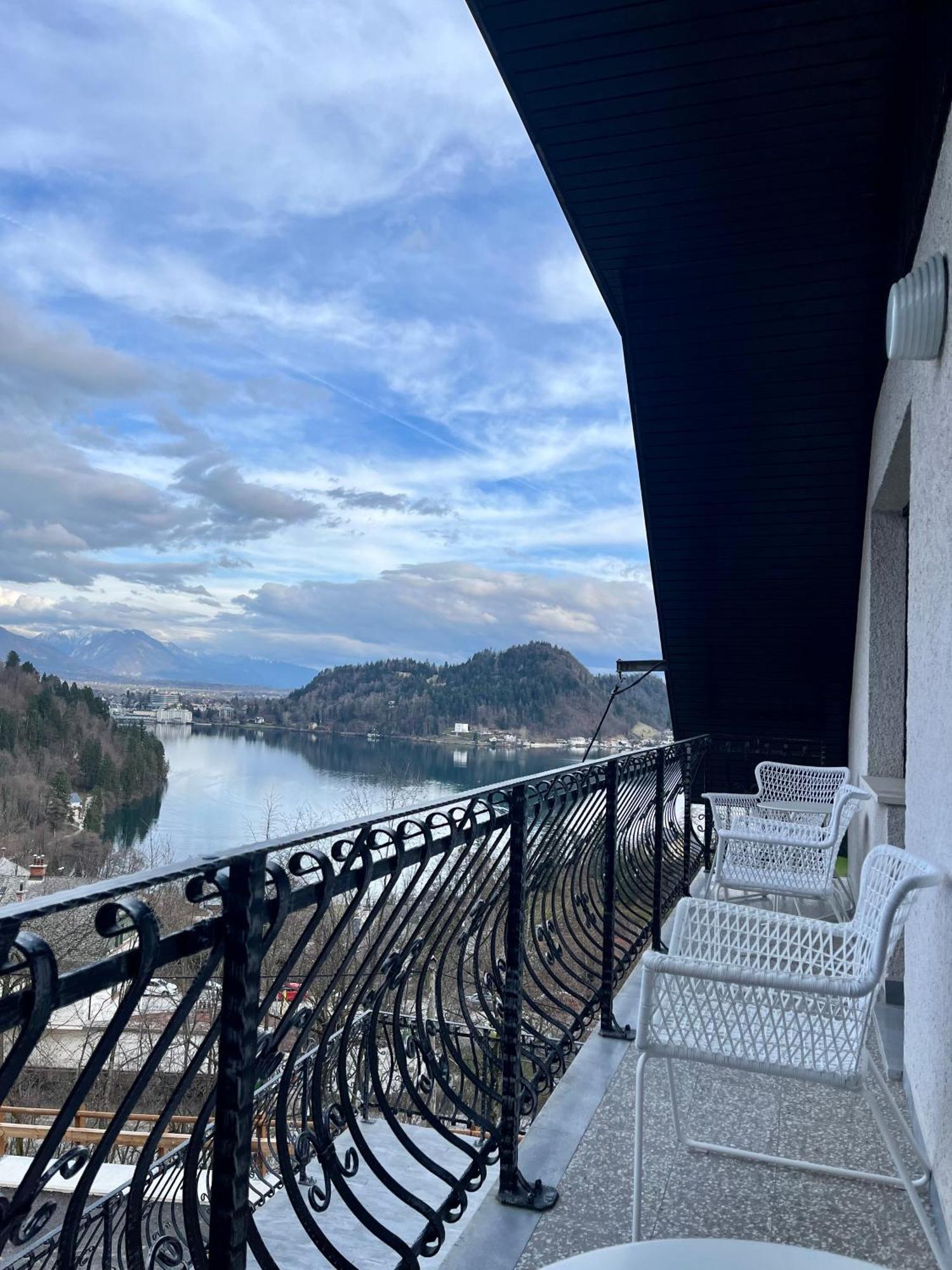 Lakeview Guesthouse & Chalet بليد الغرفة الصورة
